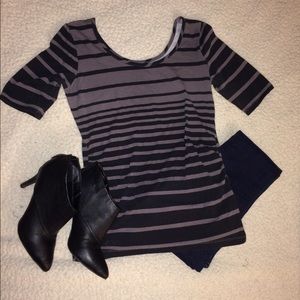 NYC SIZE SMALL 3/4 Sleeve